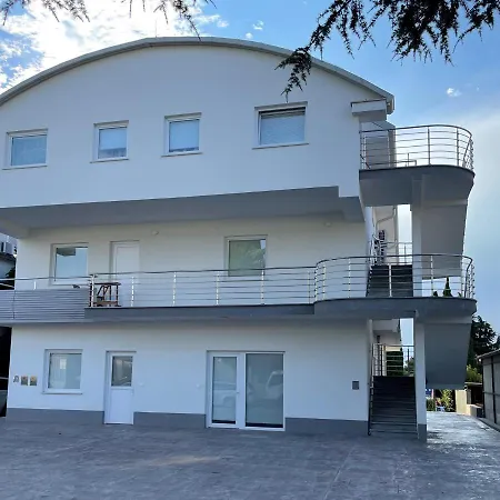 Apartman Apartmaji Meduza 2 *