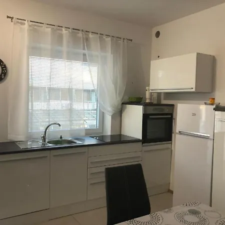 Apartmaji Meduza 2