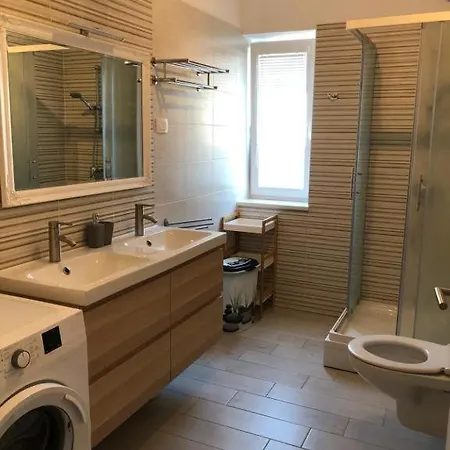 Apartmaji Meduza 2 شقة *